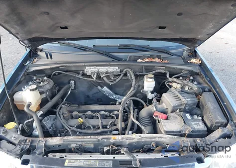 2009 Ford Escape Xlt from USA, damaged, VIN 1FMCU03789KC81133